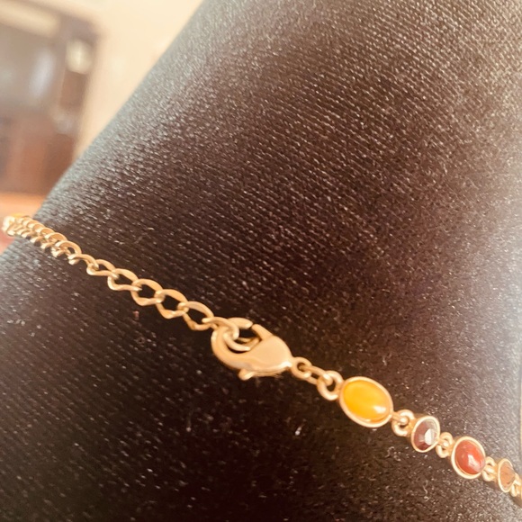 Necklace with gold, red, rust & clear stones. Adjustable length, lobster clasp - Picture 3 of 3